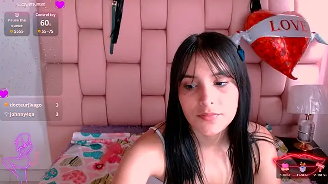 Nathaly_18_'s Live XXX Chat