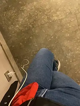 mysterious_girls Adlı Modelin Web Kamerası Şovu