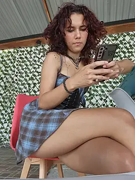 دردشة Isabella_Stark الجنسية المباشرة