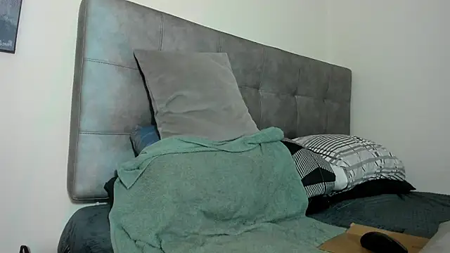 Adonibaskerville4 Show Webcam