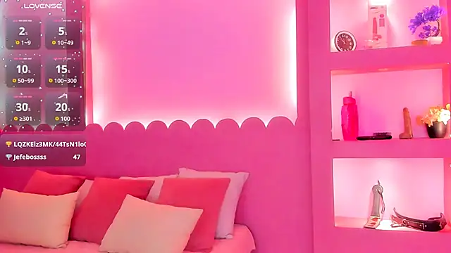 Holy_LuxのライブXXXチャット