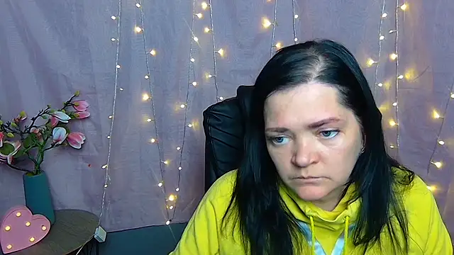 Вебкам-шоу LauraFinn