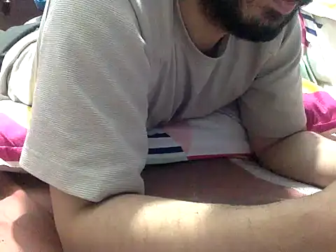 Precumboner Adlı Modelin Canlı XXX Sohbeti