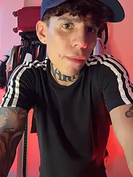 Chatroom XXX en direct de Angelcumm_