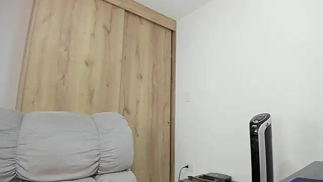 xspecialoomx's Live XXX Chat