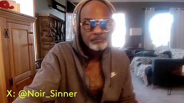 sinnernoir webkamerás műsora