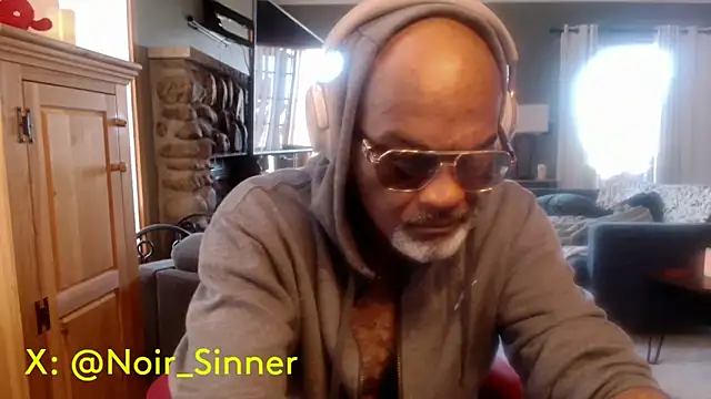 Онлайн чат XXX sinnernoir