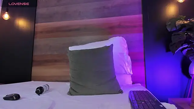 desireee_ – Live XXX-chat