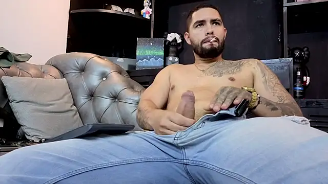 matteosantos' Live XXX Chat