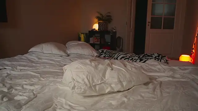 mynaughtynights' Live XXX Chat