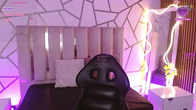 CYRUS_TAY's Live XXX Chat