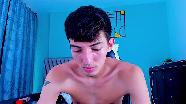 Maikol_Ortiz's Live XXX Chat