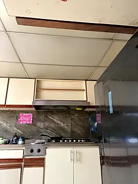 Alice_Hecatee Show in webcam