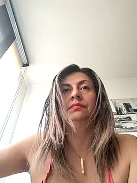 Latiinvenushot Show Webcam