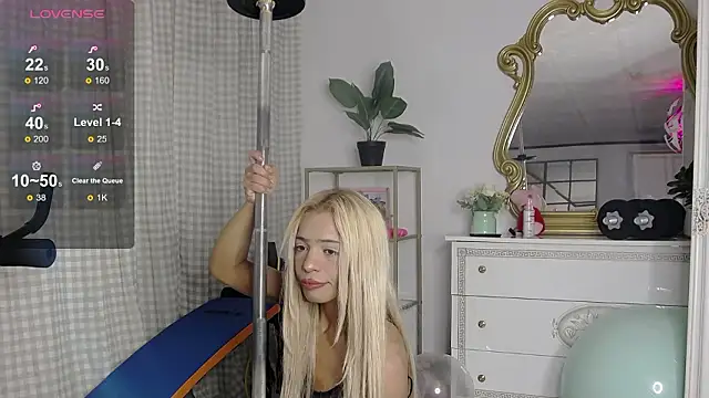 SarahRaynex Live XXX Chat