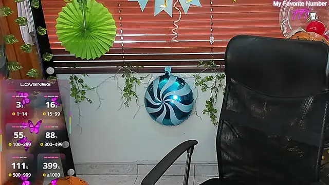 DestinyHills Live XXX-Chat