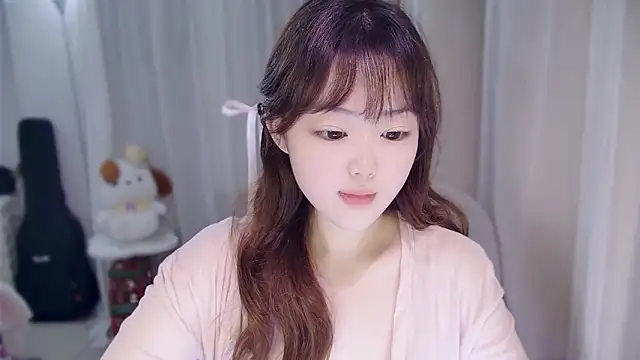 YUANYUAN-A – Naživo XXX chat