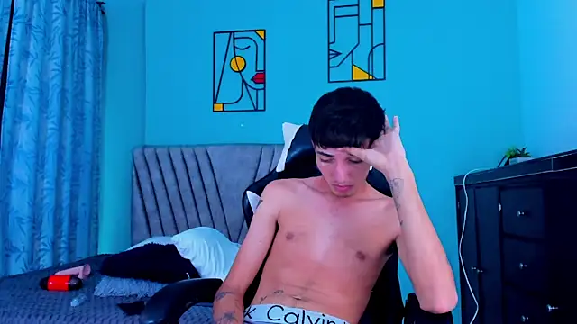 Maikol_Ortiz Chat XXX live