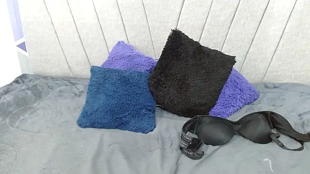 luna_merie Adlı Modelin Canlı XXX Sohbeti