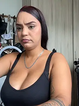 Sara-77's Live XXX Chat