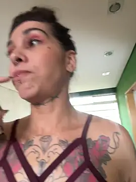 Show de Nikatsu na webcam