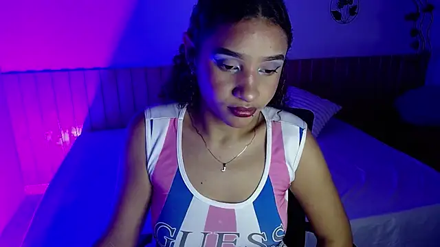 Онлайн чат XXX Alice_Grinnerk