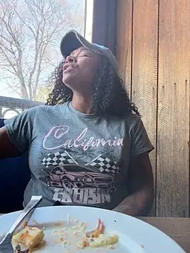 Онлайн чат XXX HaloRodeoLover2