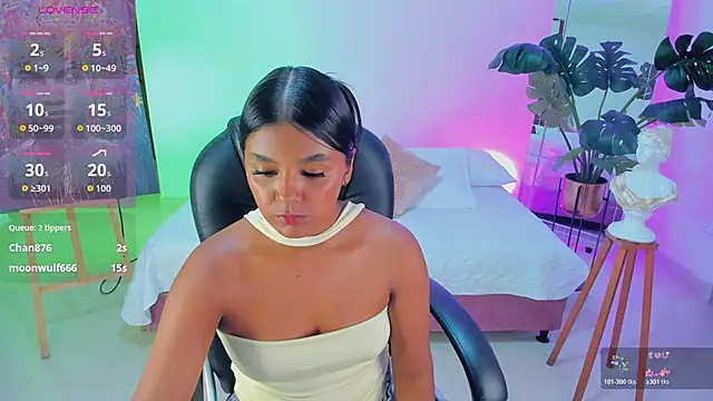 JANYLOVE__ Chat XXX in diretta