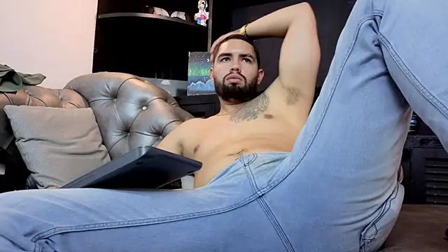 matteosantos: απευθείας συνομιλία ΧΧΧ