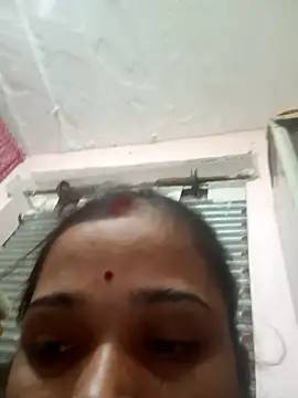 Deepjakolirr Show in webcam