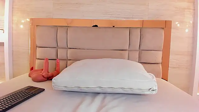 XXX chat uživo modela chloe_murray