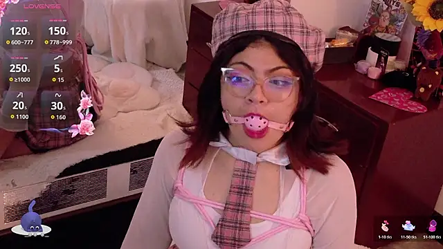 Catwhite_ live XXX chat