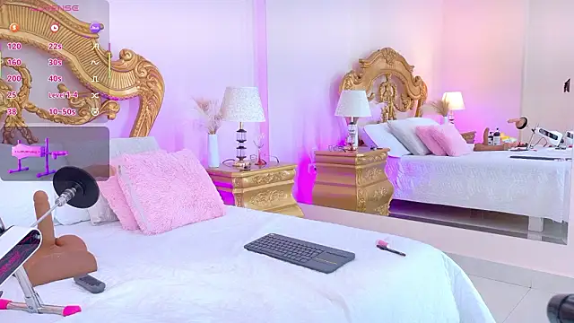 AshleyFerri Adlı Modelin Canlı XXX Sohbeti