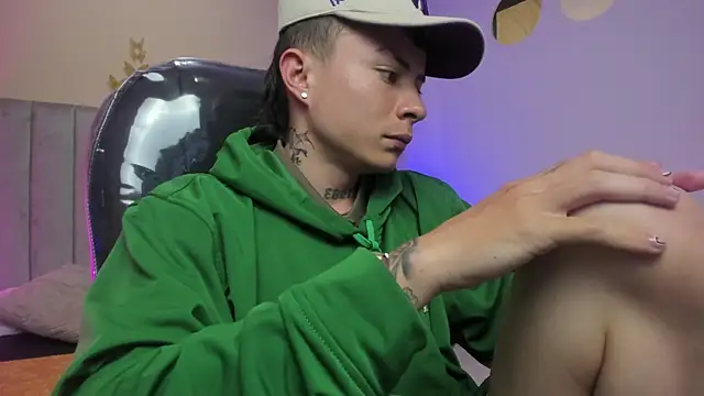 Nascary_Fox's Live XXX Chat