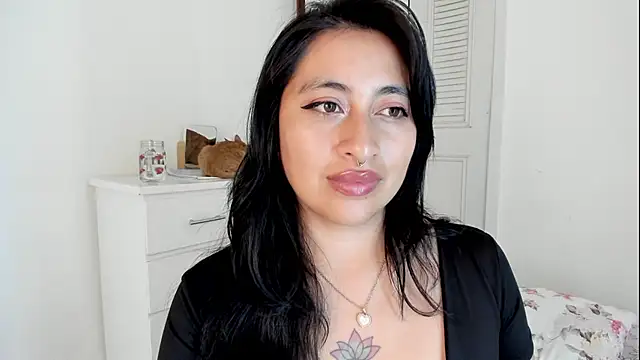 LisaHadwin Adlı Modelin Canlı XXX Sohbeti