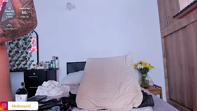 medussa13_ Chat XXX live