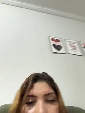 Chat +18 de melyssaa23 ao vivo