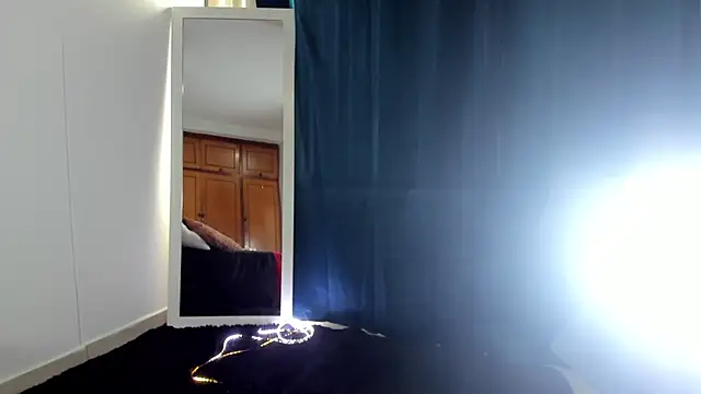 kira_ross602 Chat XXX live