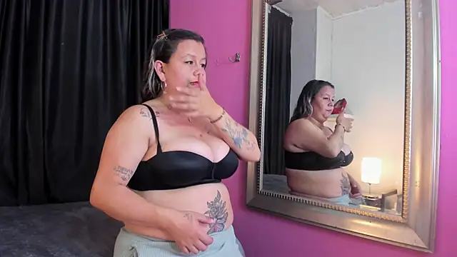 ScarletBigTittiesのライブXXXチャット