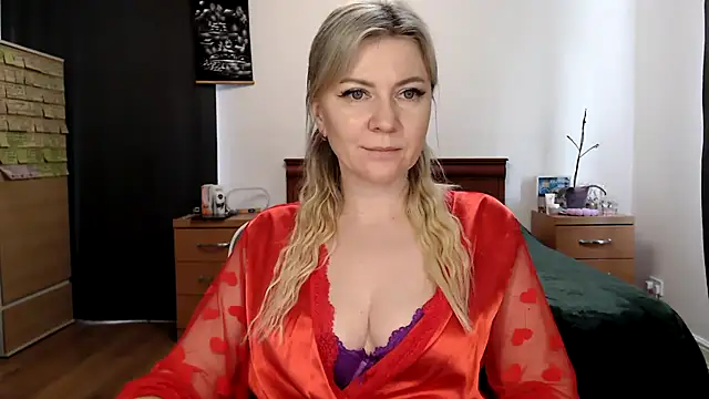 ParadiseAlina 现场XXX聊天