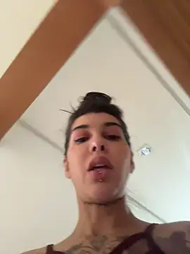 Nikatsu's Live XXX Chat