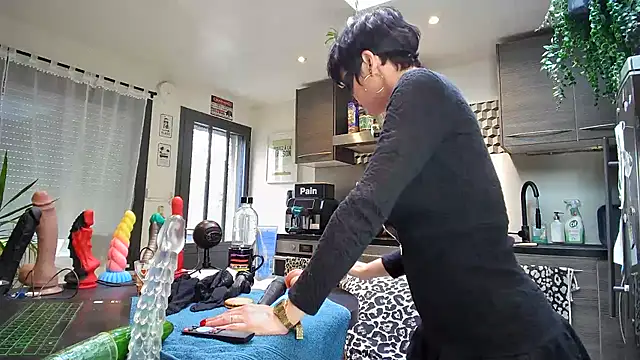 Cat_kush 现场XXX聊天