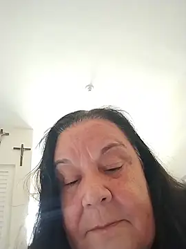 Yaya_Mineira's Live XXX Chat