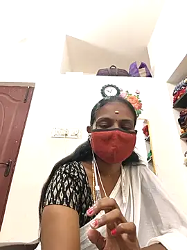 Tamil_Yalini12n Webbikameraesitys