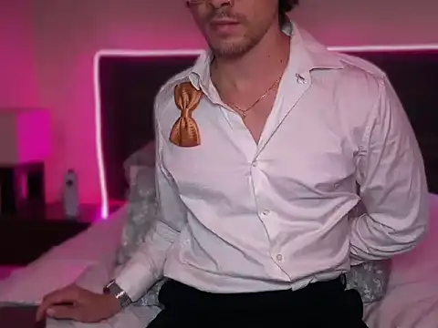 mcklister_kinky_feets: вебкам-шоу