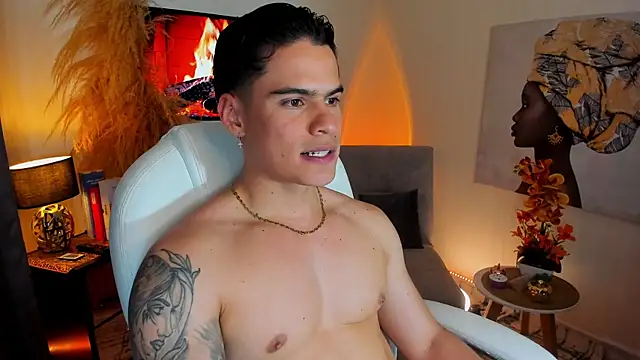 Онлайн чат XXX Matias_Murrier