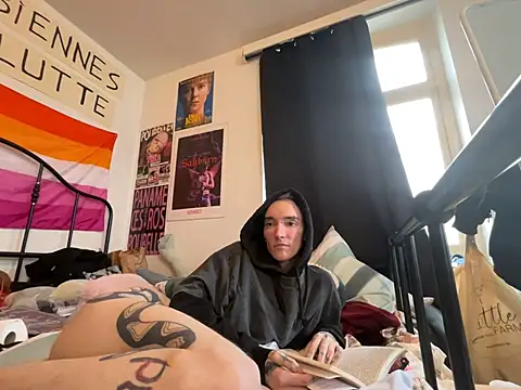 Styxlust: διαδικτυακό σόου στην κάμερα