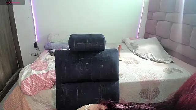 Živý XXX chat maazikeenx