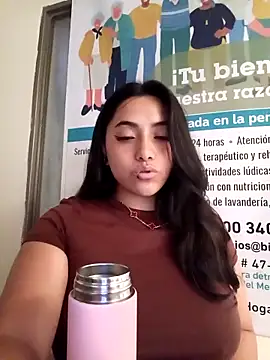 Chatroom XXX en direct de ANDREA-10_