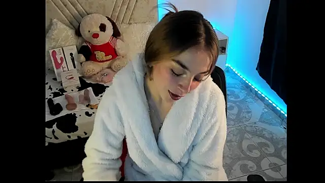 Show de Mia_Victoria22 na webcam